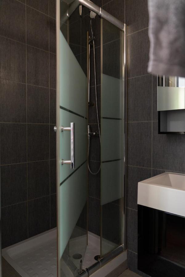 Apartment Lovely 600 M Arkea Arena *